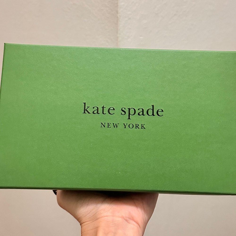 Kate Spade New York Gift Box – Green & Black – Brand New Condition - Picture 4 of 10